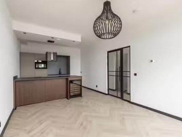 Appartement te koop Mathenesserdijk 260 B 02 in Rotterdam voor.