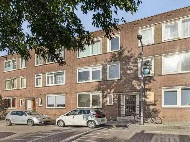 Appartement te koop Mathenesserlaan 351 B in Rotterdam voor €.