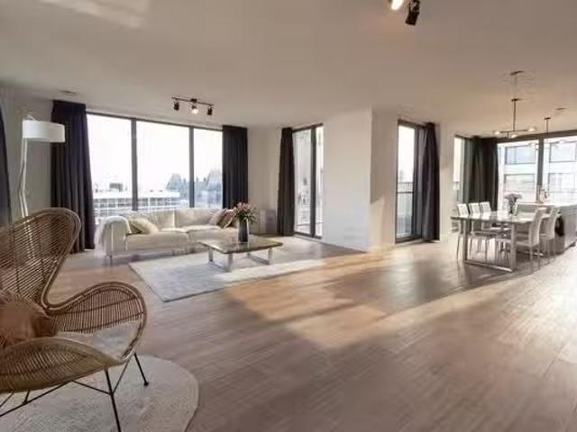 Appartement te koop Mathenesserlaan in Rotterdam voor € 995.000