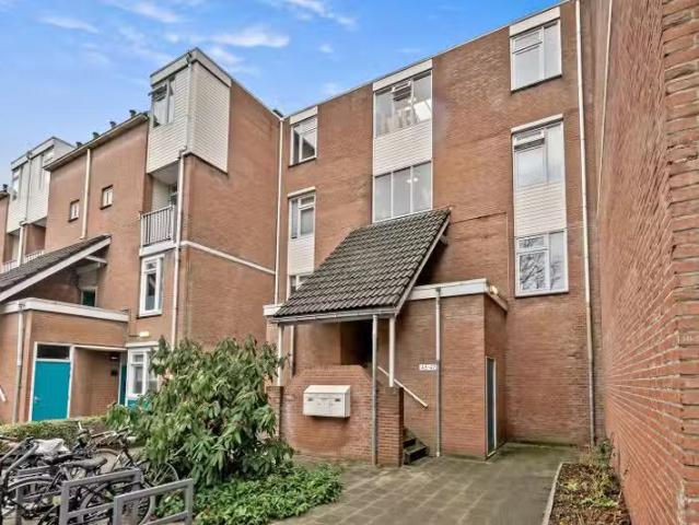 Appartement te koop Meester Marrestraat 43 in Rotterdam voor €.