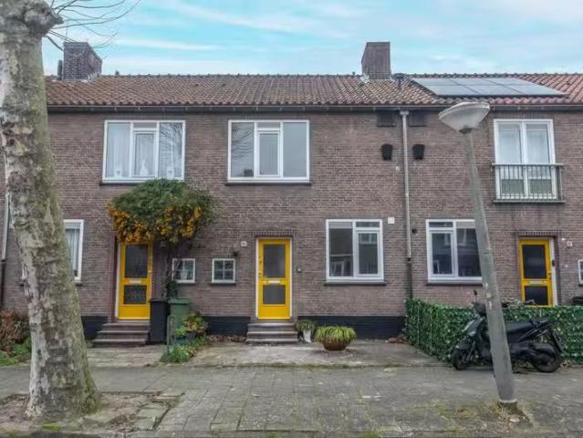Appartement te koop Mien Labbertonstraat in Amsterdam voor € 5.