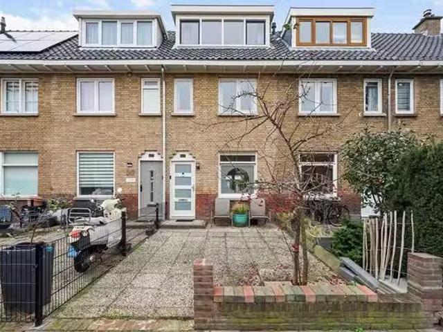 Appartement te koop Moerweg 214 in Den Haag voor € 375.000