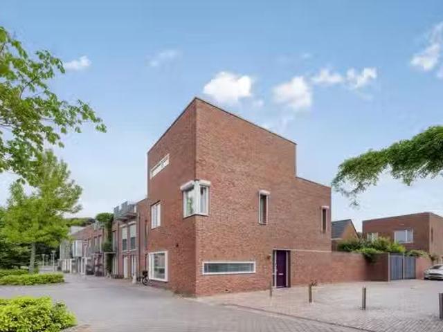 Appartement te koop Nieuwe Emmasingel 78 in Eindhoven voor € 6.