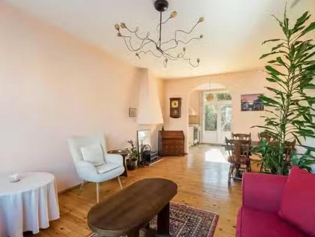 Appartement te koop Okkernootstraat 150 A in Den Haag voor € 3.