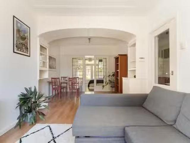Appartement te koop Oostzeedijk Beneden 231 B in Rotterdam voo.