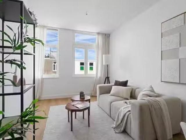 Appartement te koop Aalsmeerweg 100 2 in Amsterdam voor € 500.