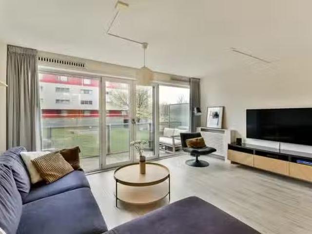 Appartement te koop Adolphine Eduardine Kokplantsoen 33 in Ams.