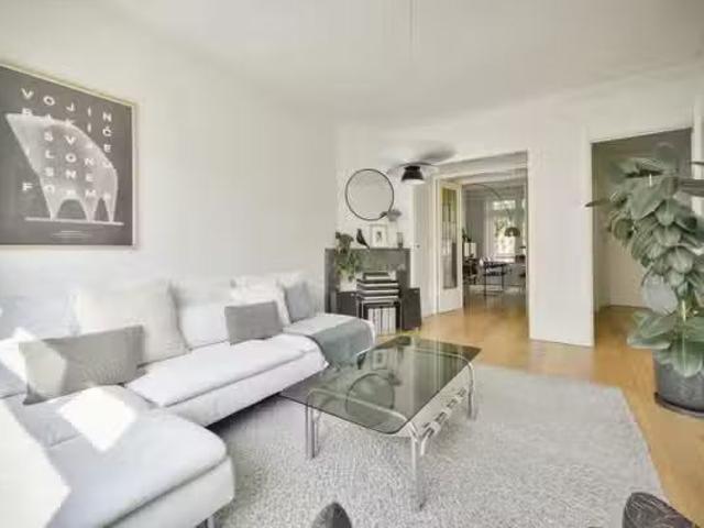 Appartement te koop Adriaan van Bergenstraat 7 1 in Amsterdam.