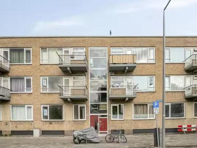 Appartement te koop Akkermanstraat 22 A in Rotterdam voor € 20.