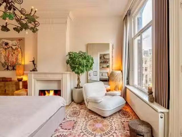 Appartement te koop Alberdingk Thijmstraat 28 2 in Amsterdam v.