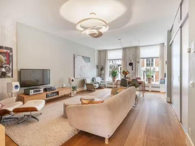 Appartement te koop Anna Paulownastraat 43 in Den Haag voor €.