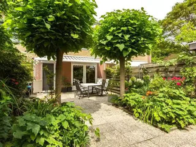 Appartement te koop Aronskelkstraat 163 in Rotterdam voor € 49.