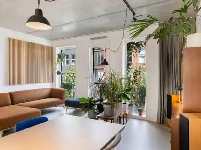 Appartement te koop Burgemeester Meineszlaan 78 B in Rotterdam.
