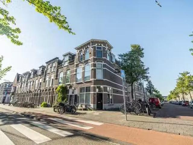 Appartement te koop Bachstraat 154 in Leiden voor € 200.000