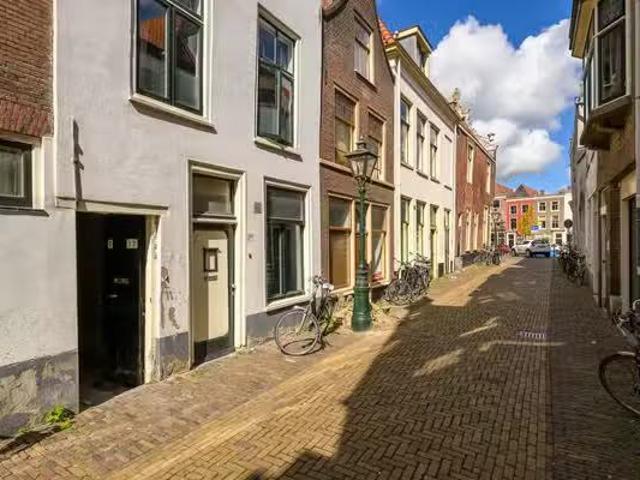 Appartement te koop Bachstraat 326 in Leiden voor € 295.000