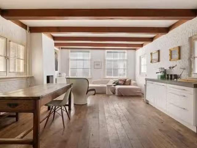 Appartement te koop Bentinckstraat 89 3 in Amsterdam voor € 70.
