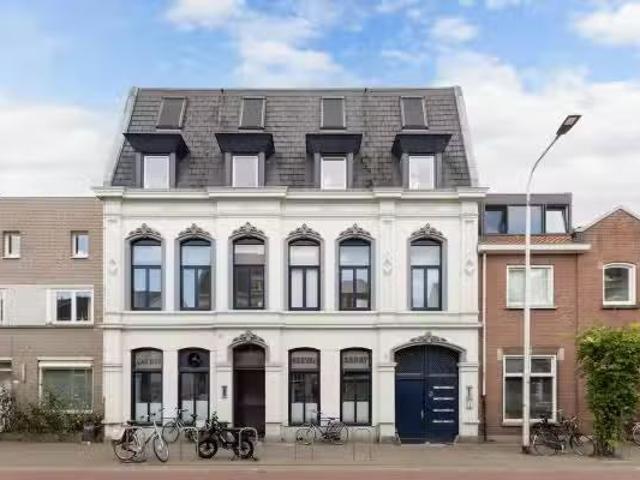 Appartement te koop Besterdplein 25 05 in Tilburg voor € 250.000