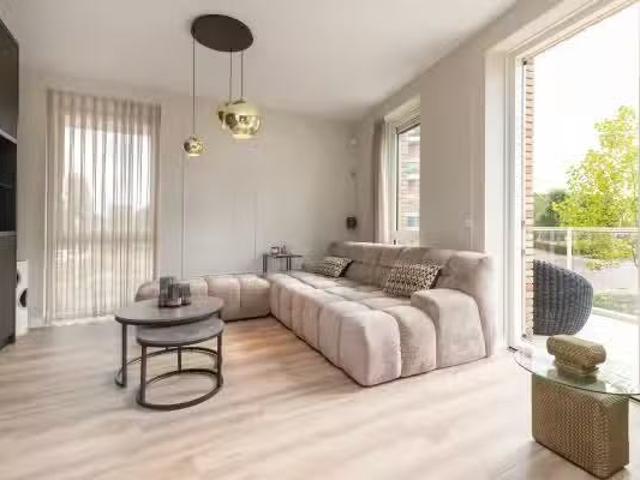 Appartement te koop Bep van Klaverenboulevard 40 in Amsterdam.