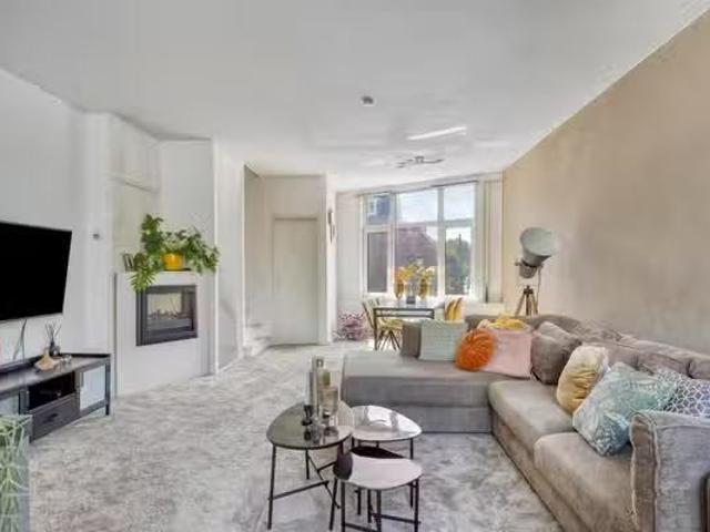 Appartement te koop Bergselaan 48 B 01 in Rotterdam voor € 399.