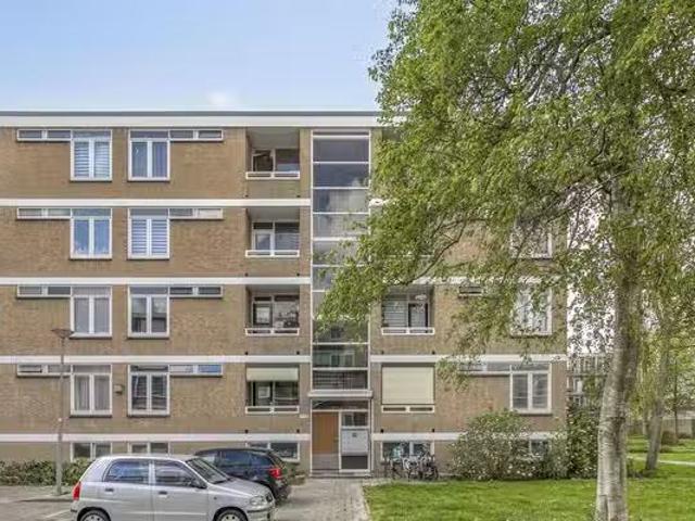 Appartement te koop Bierens de Haanweg 125 in Rotterdam voor €.