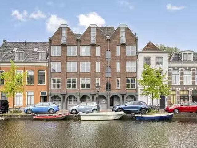 Appartement te koop Boerhaavelaan 73 in Leiden voor € 400.000
