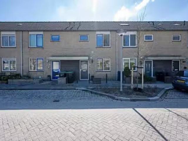 Appartement te koop Brederostraat in Almere voor € 435.000