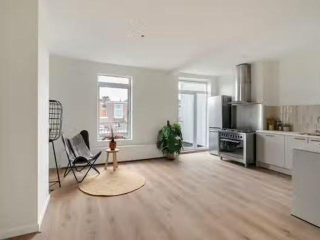 Appartement te koop Cartesiusstraat 5 in Den Haag voor € 295.000