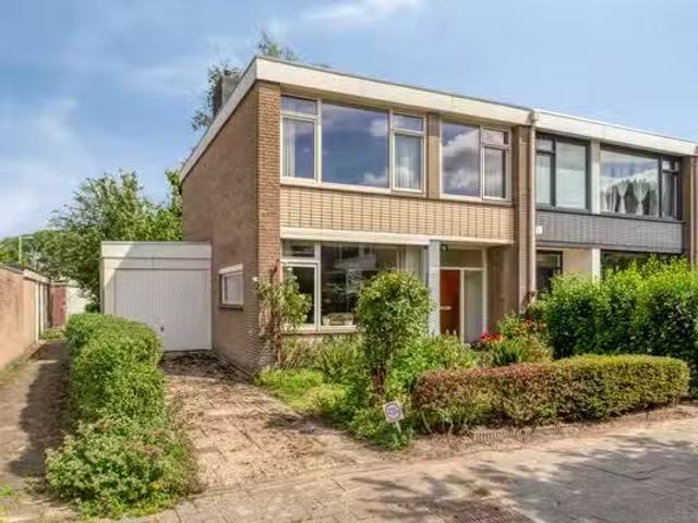 Appartement te koop Cor Kieboomplein 184 in Rotterdam voor € 4.
