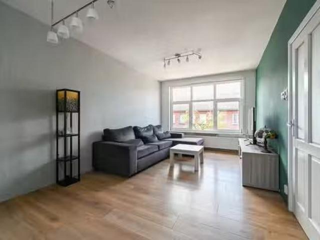Appartement te koop De Genestetlaan 52 in Den Haag voor € 300.