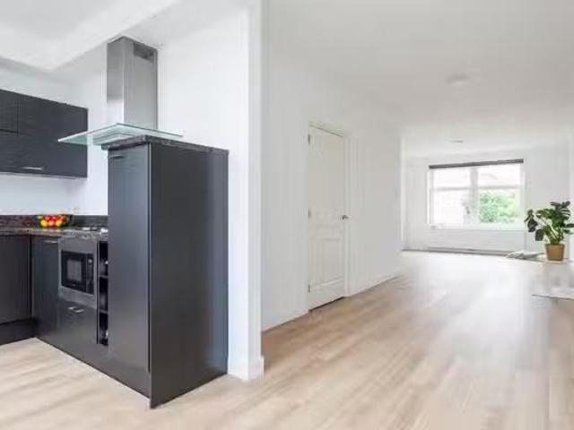Appartement te koop De la Reyweg 489 in Den Haag voor € 375.000