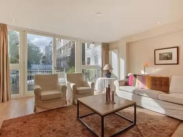Appartement te koop Den Texstraat 8 B in Amsterdam voor € 1.10.