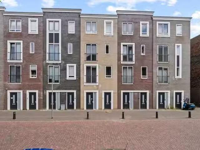 Appartement te koop Denemarkenstraat 42 in Almere voor € 435.000