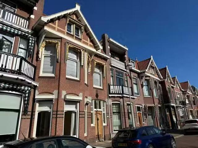 Appartement te koop Dr. Lelykade 62 A in Den Haag voor € 1.495.