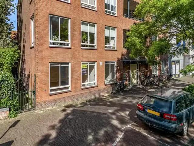Appartement te koop Evenementenlaan 15 in Leiden voor € 450.000