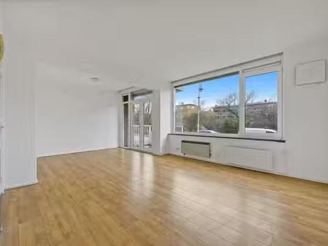 Appartement te koop Elisabeth Brugsmaweg 1 104 in Den Haag voo.