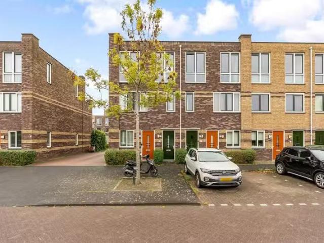 Appartement te koop Francisco Pizarrostraat 120 in Almere voor.