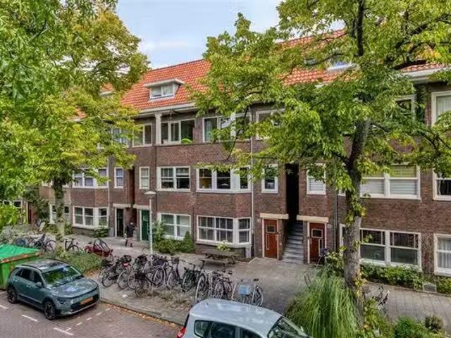 Appartement te koop Frederik Hendrikstraat 124 1 in Amsterdam.