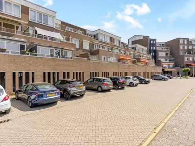 Appartement te koop Gustaaf Gelderstraat 6 in Almere voor € 29.