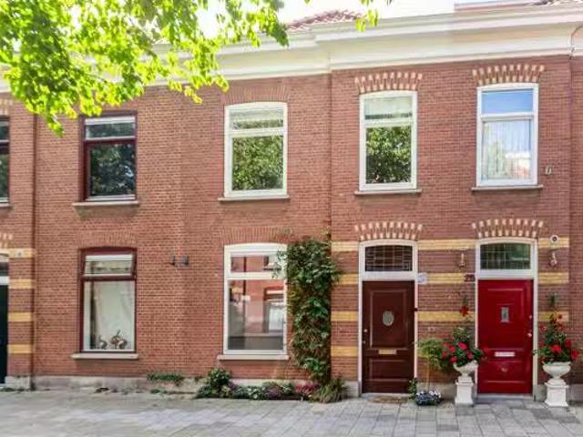 Appartement te koop Gedempte Burgwal 18 E in Den Haag voor € 4.