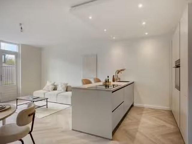 Appartement te koop Georges Bizetstraat 71 in Den Haag voor €.