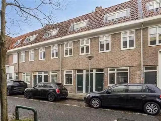Appartement te koop Gentiaanstraat 18 in Amsterdam voor € 400.