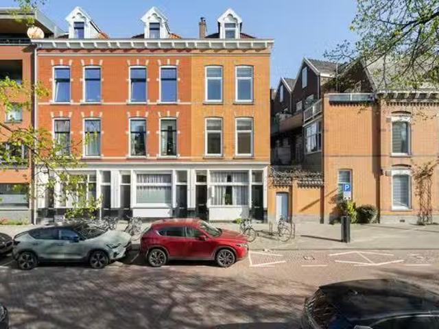 Appartement te koop Gerrit Sterkmanplein 15 in Rotterdam voor.