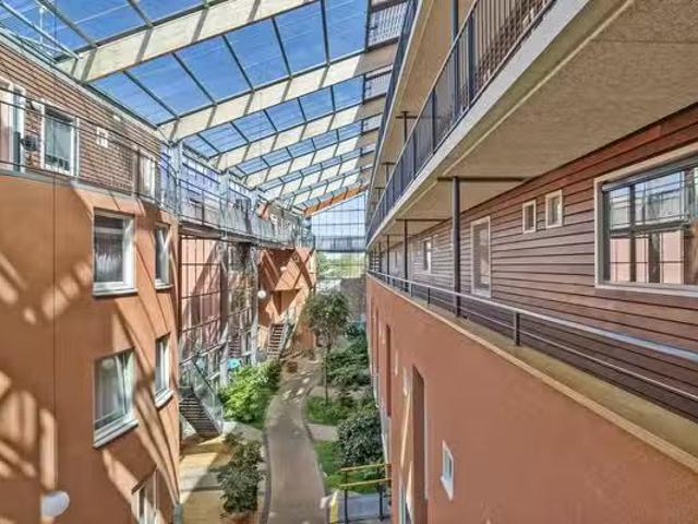 Appartement te koop Gitaarstraat 83 in Almere voor € 335.000