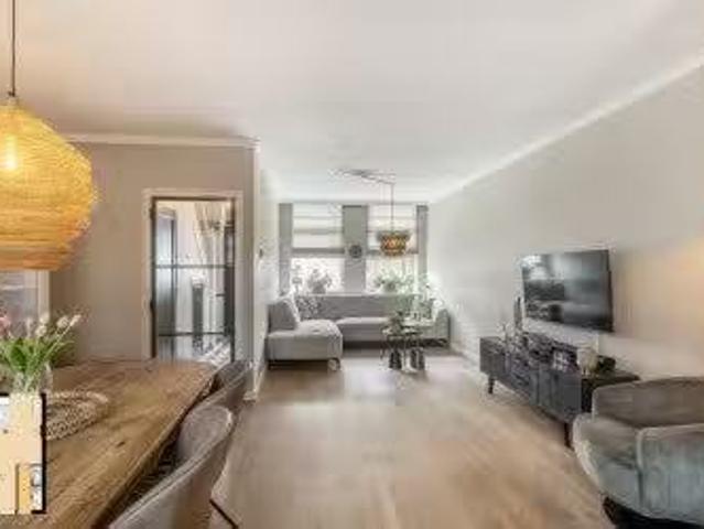 Appartement te koop Groen van Prinstererstraat 71 in Vlaarding.