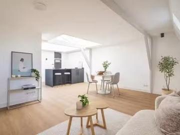 Appartement te koop Hugo de Grootstraat in Den Haag voor € 325.