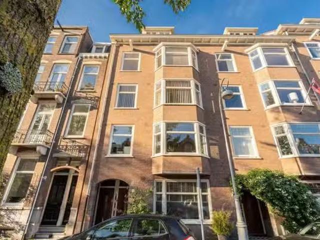 Appartement te koop Helmholtzstraat in Amsterdam voor € 825.000