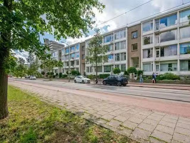 Appartement te koop Heliotrooplaan 316 in Den Haag voor € 335.