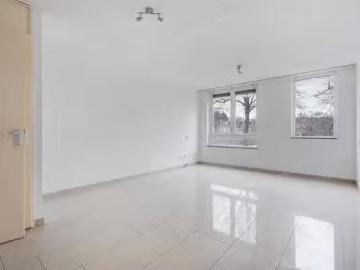 Appartement te koop Hendrik van Deventerstraat 106 in Den Haag.