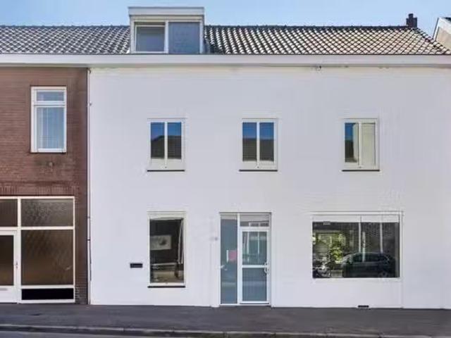 Appartement te koop Hoge Barakken 15 C in Maastricht voor € 56.