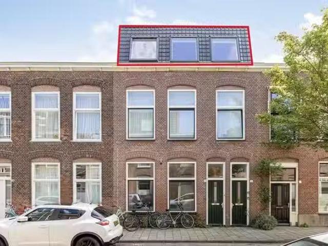 Appartement te koop Hoge Rijndijk 76 C in Leiden voor € 325.000
